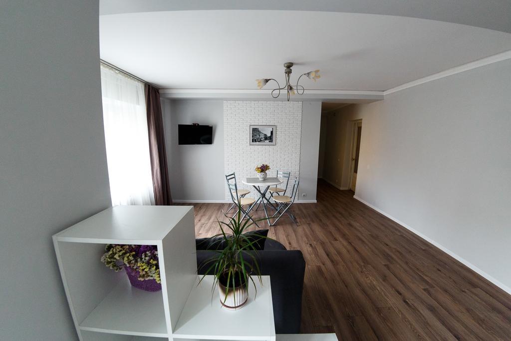Chornovola Avenue Apartment Lviv Dış mekan fotoğraf